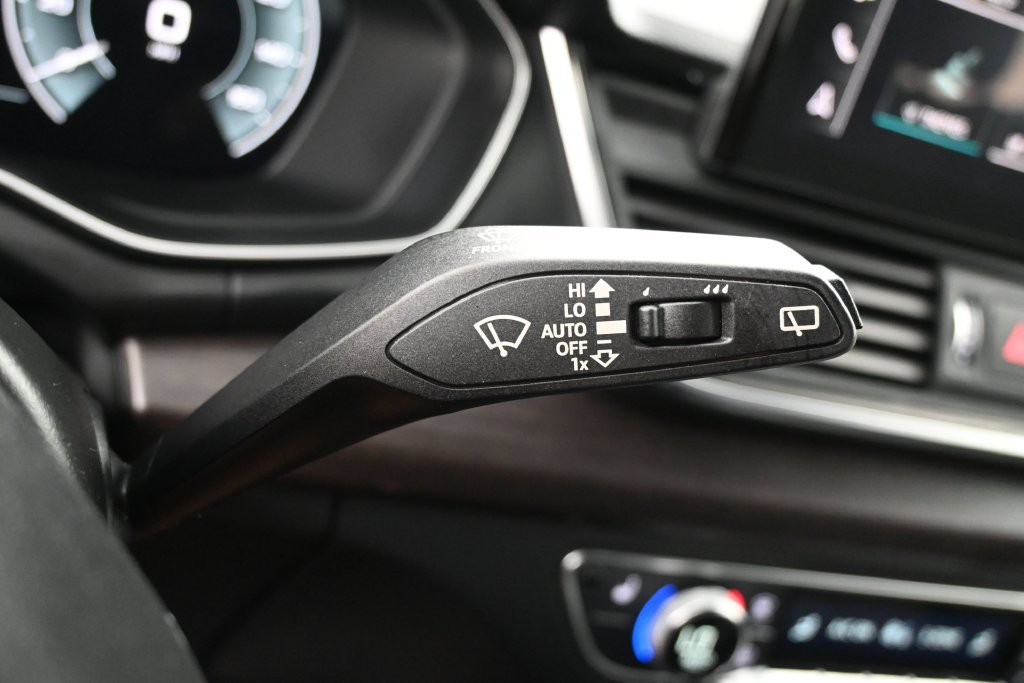 Used 2023 Audi Q5 e Premium Plus AWD/4WD image 19