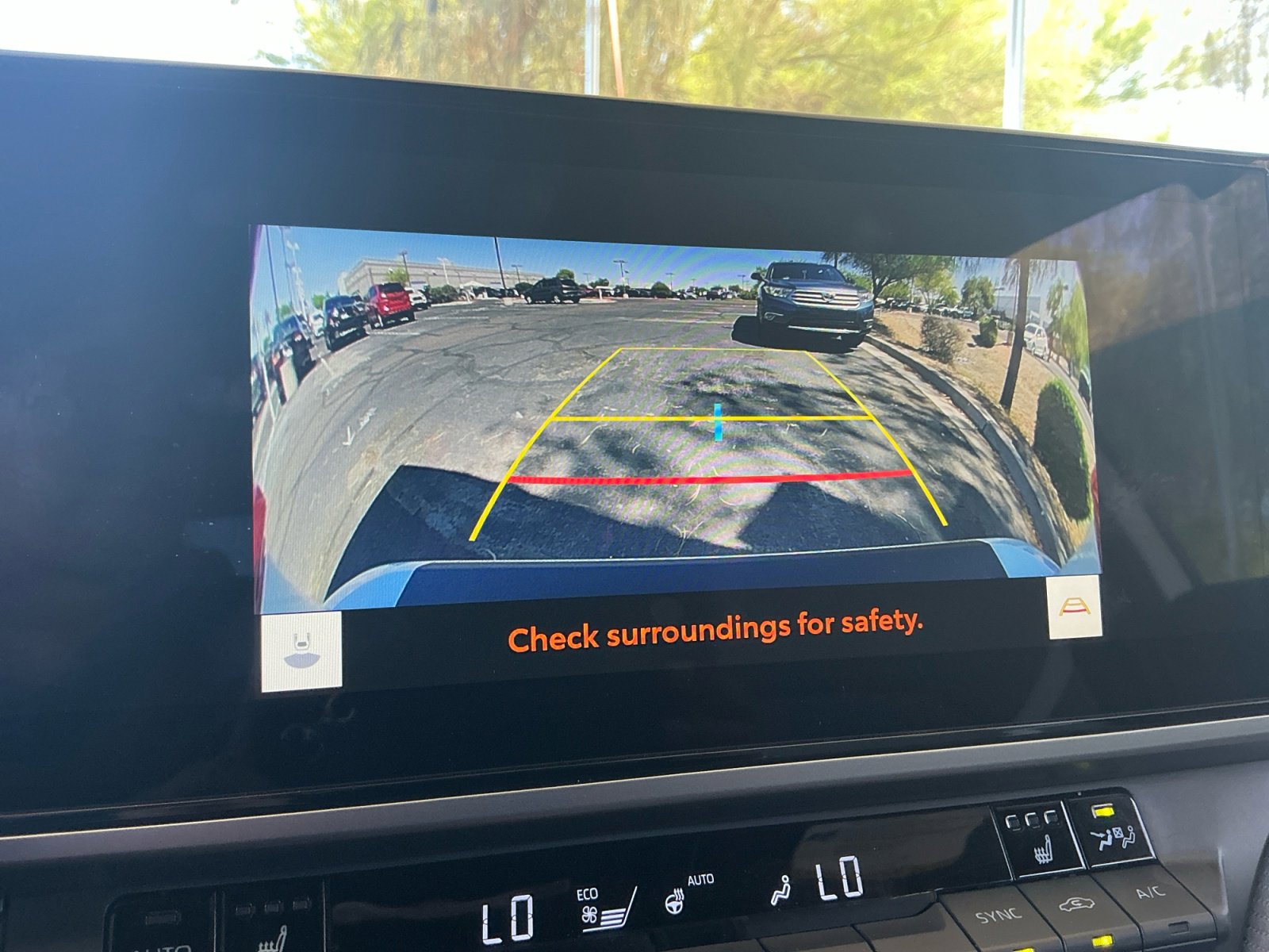 Used 2025 Toyota Camry SE image 29