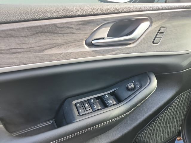 Used 2023 Jeep Grand Cherokee L Limited image 36