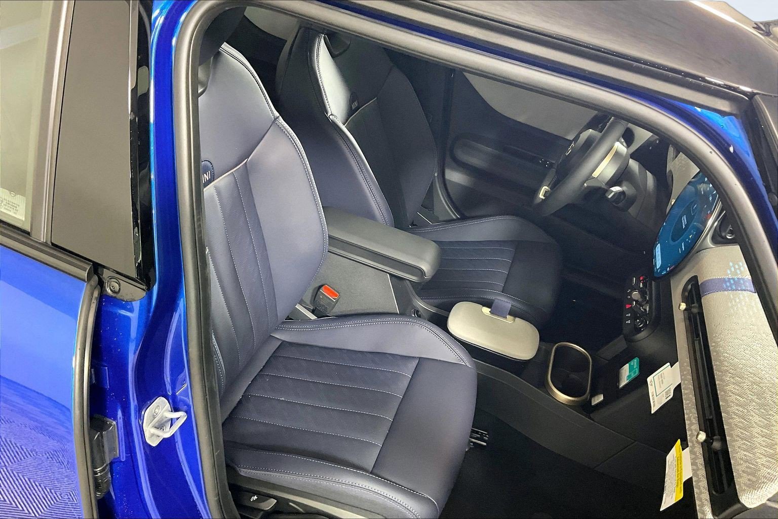 New 2026 MINI Cooper 4-Door Hardtop FWD image 11