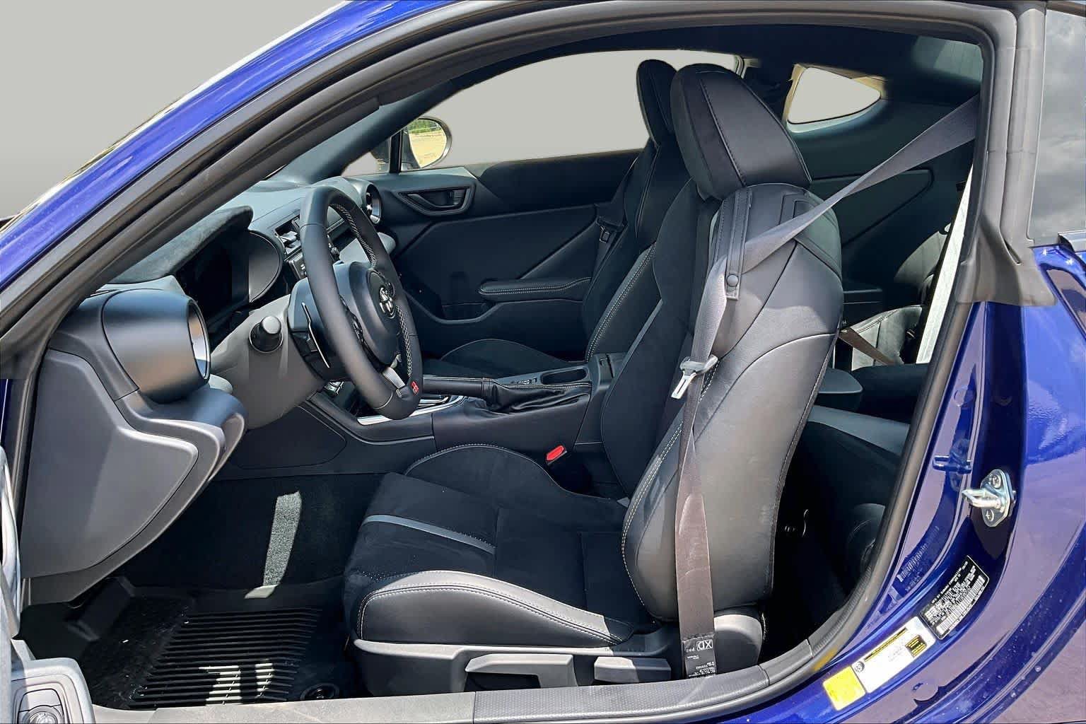 New 2026 Toyota GR86 Premium RWD image 9