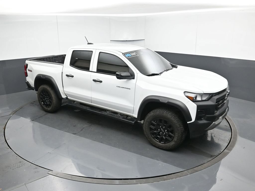 Used 2024 Chevrolet Colorado Trail Boss w/ Technology Package image 52