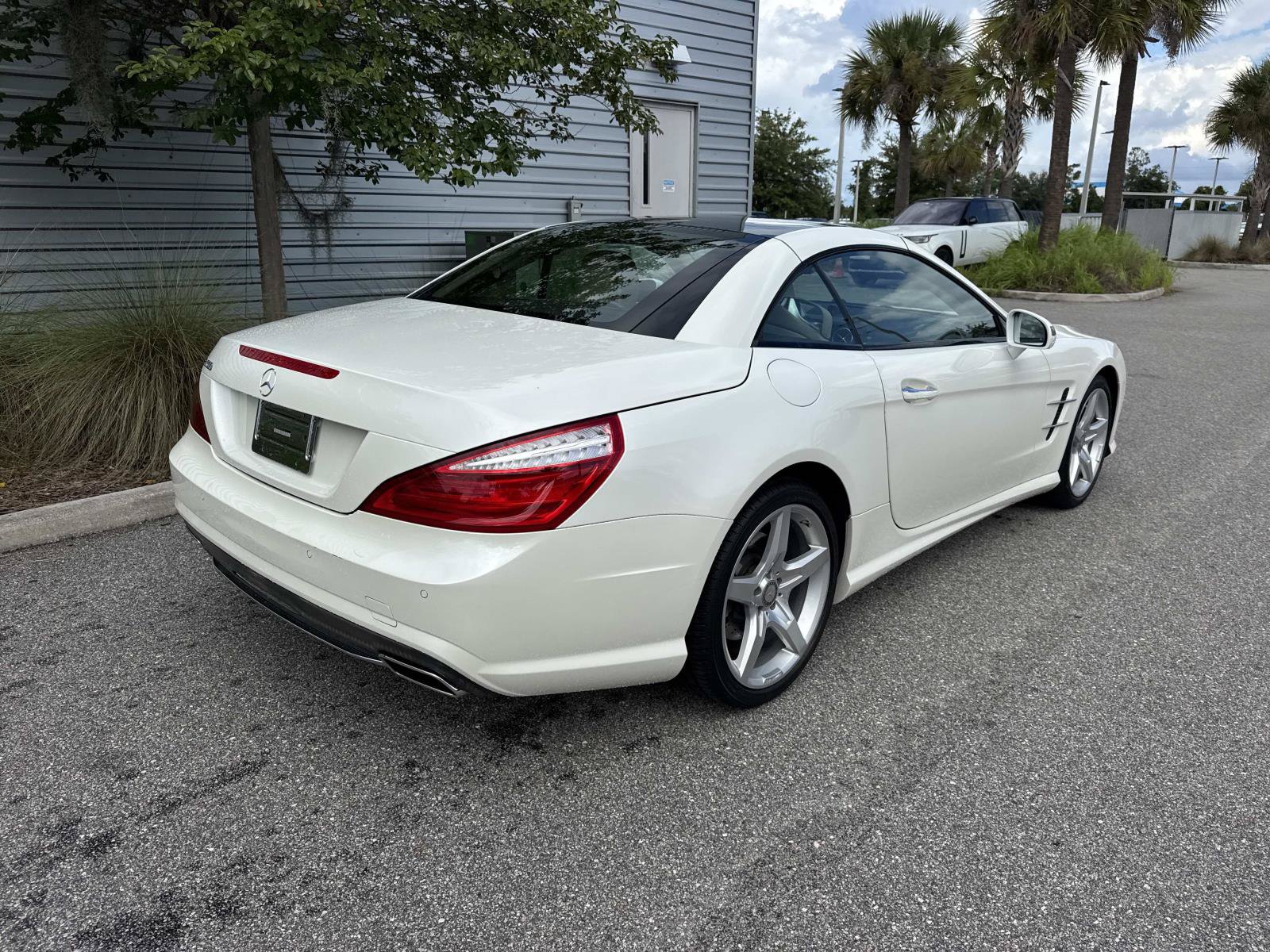 Used 2015 Mercedes-Benz SL 550 image 6
