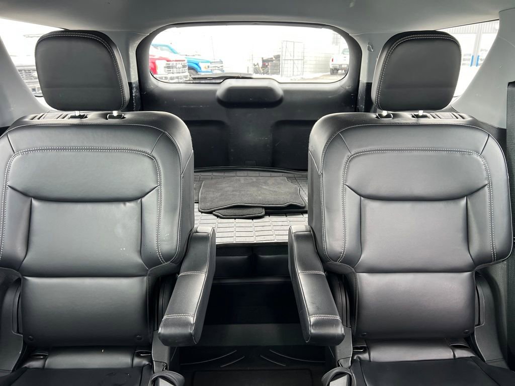 Used 2021 Ford Explorer XLT w/ Equipment Group 202A image 32