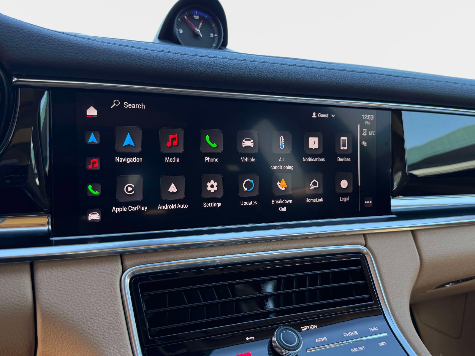 Used 2022 Porsche Panamera 4 image 45