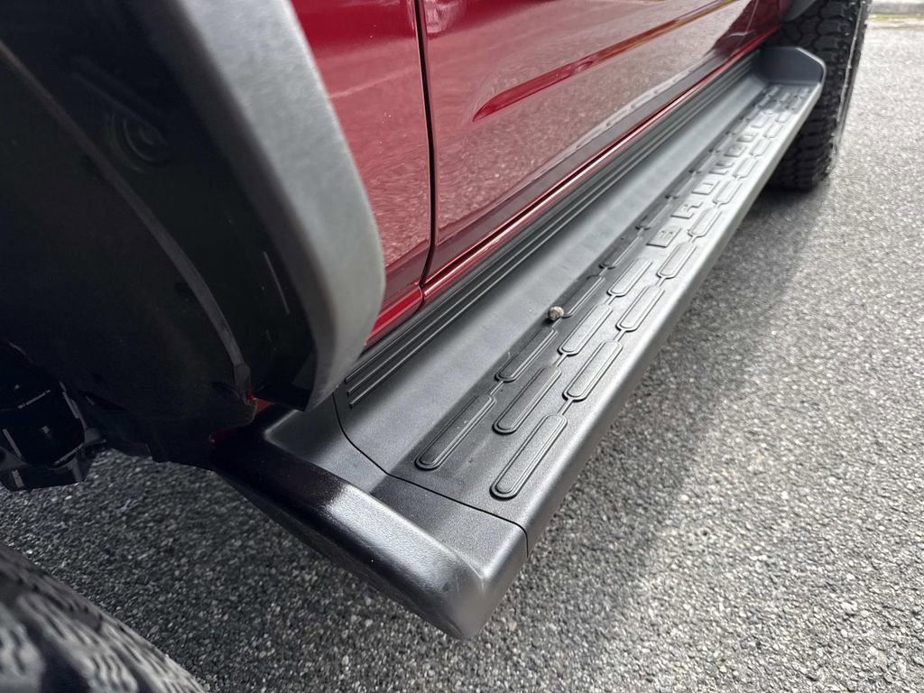 Used 2025 Ford Bronco Heritage Edition AWD/4WD image 13