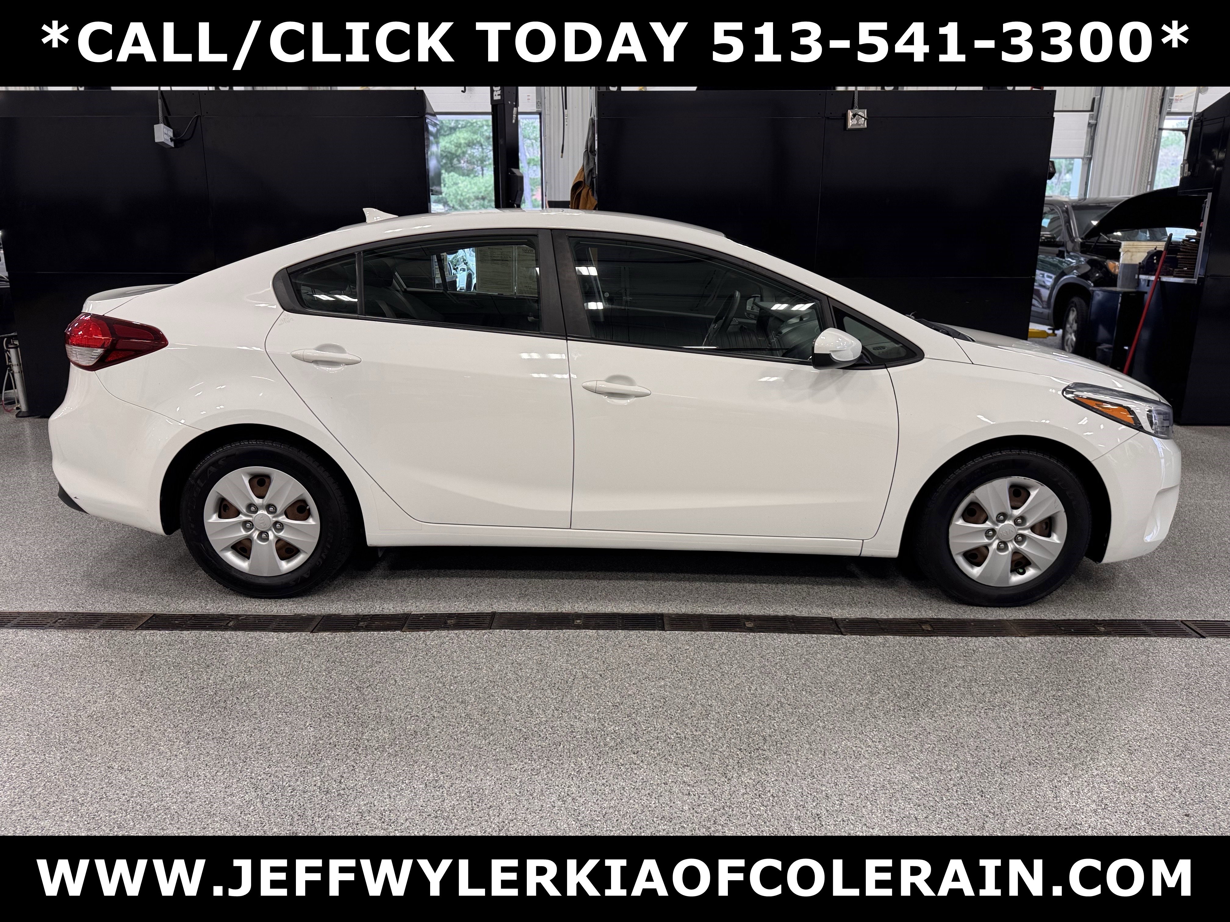 Used 2017 Kia Forte LX image 2