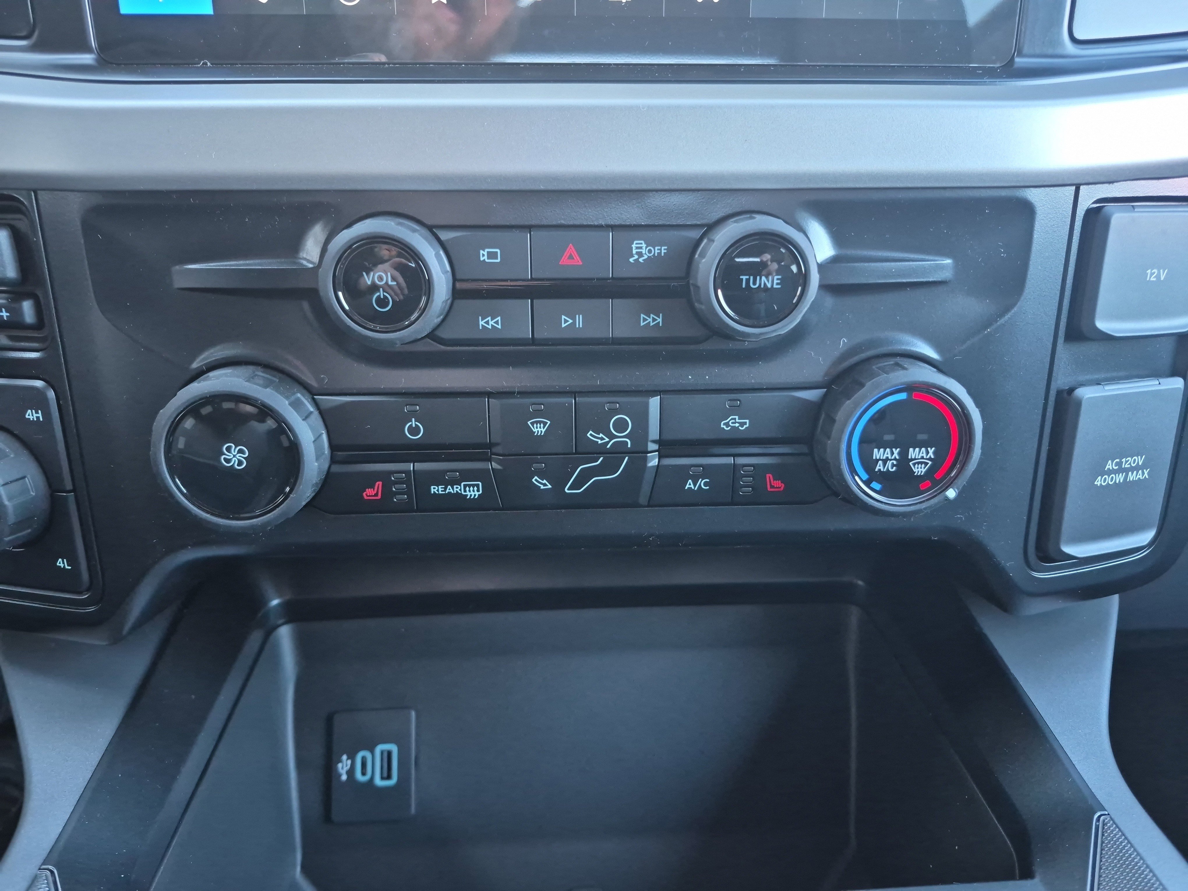 New 2026 Ford F350 XLT w/ XLT Premium Package image 36