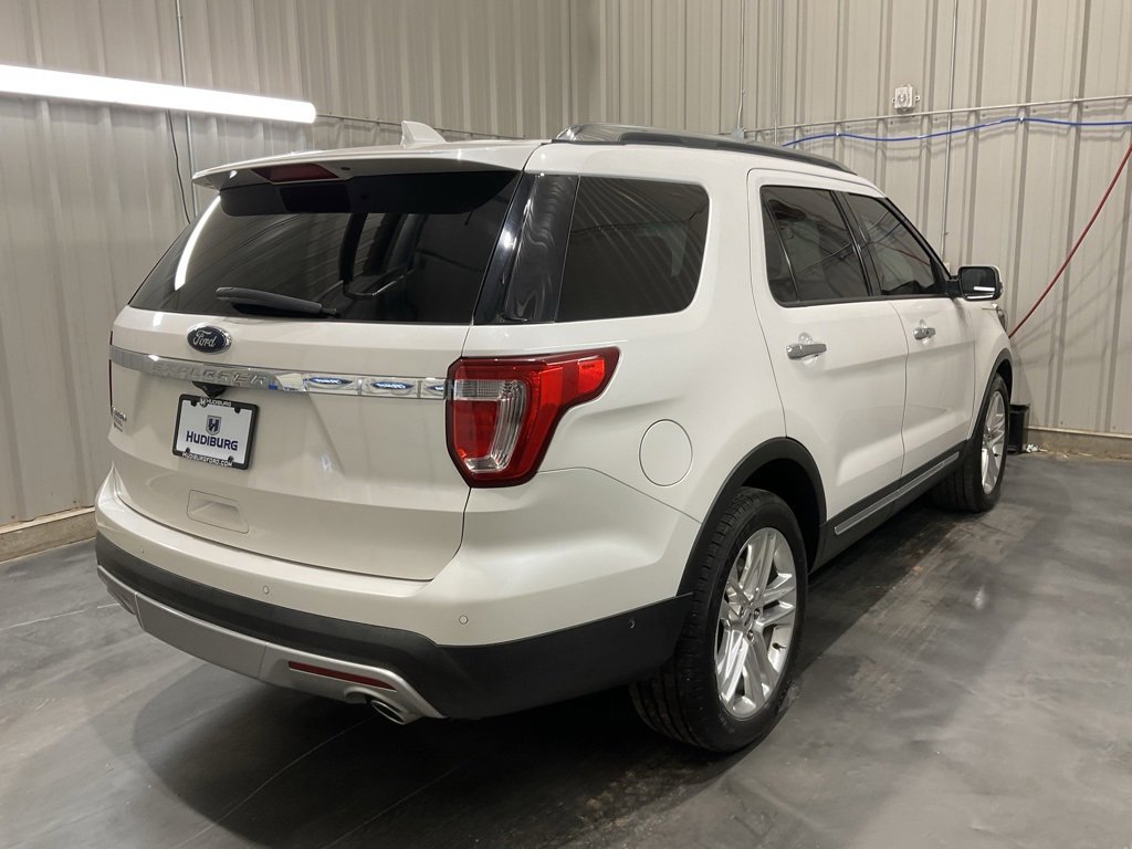 Used 2017 Ford Explorer Limited w/ Equipment Group 301A image 22