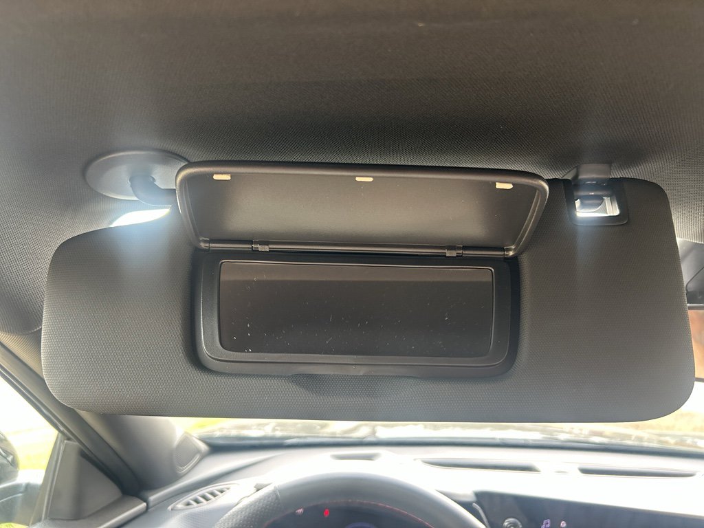 Used 2025 Chevrolet Trax RS w/ Driver Confidence Package image 30