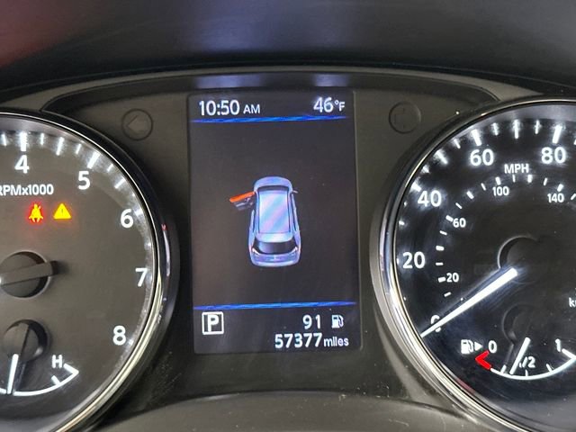 Used 2018 Nissan Rogue SV image 18