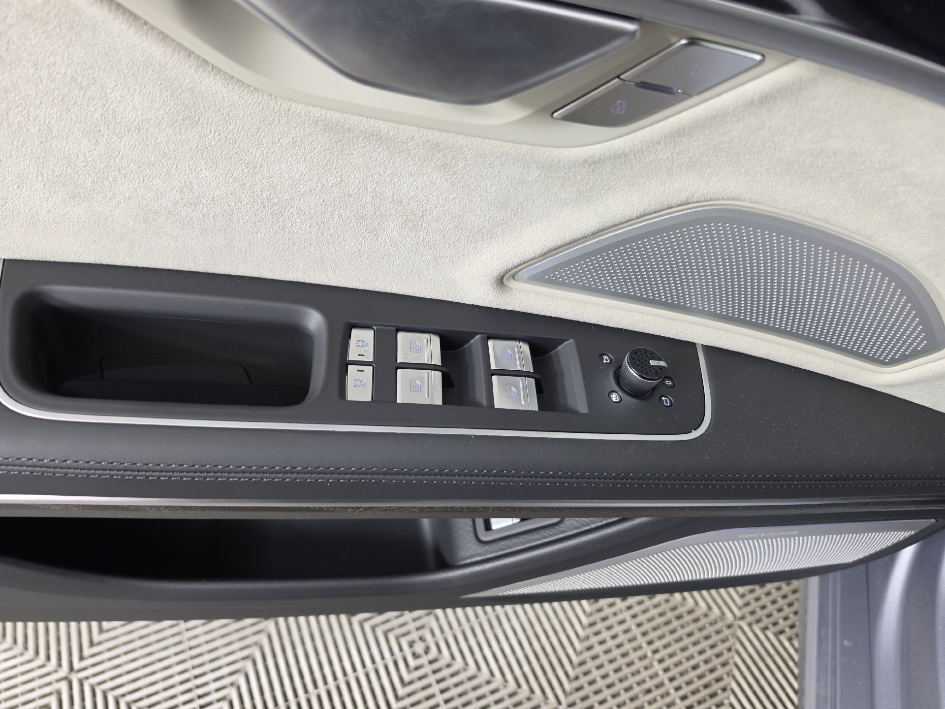 New 2027 Audi A8 L 3.0T AWD/4WD image 12