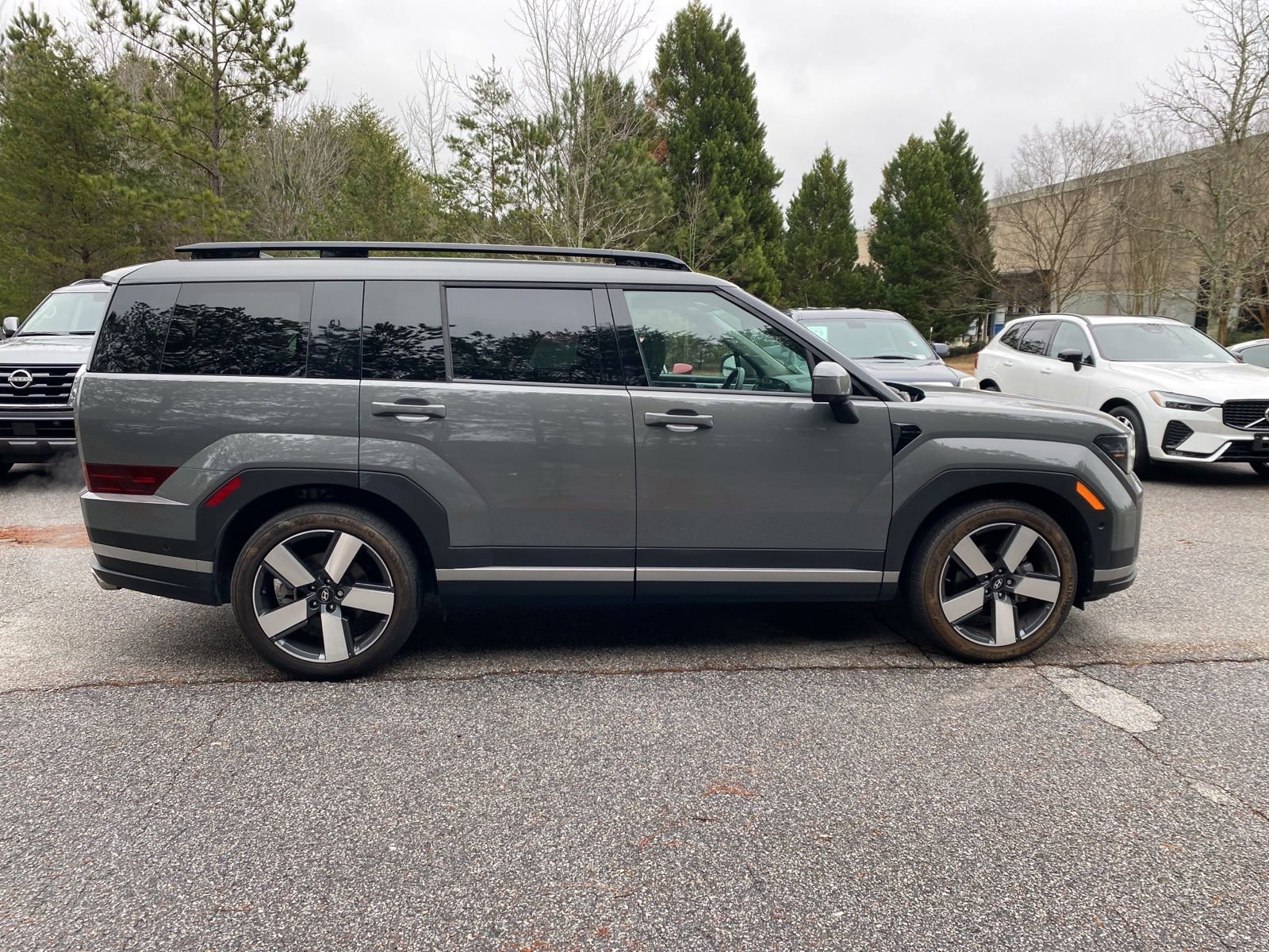 Used 2024 Hyundai Santa Fe Limited image 7