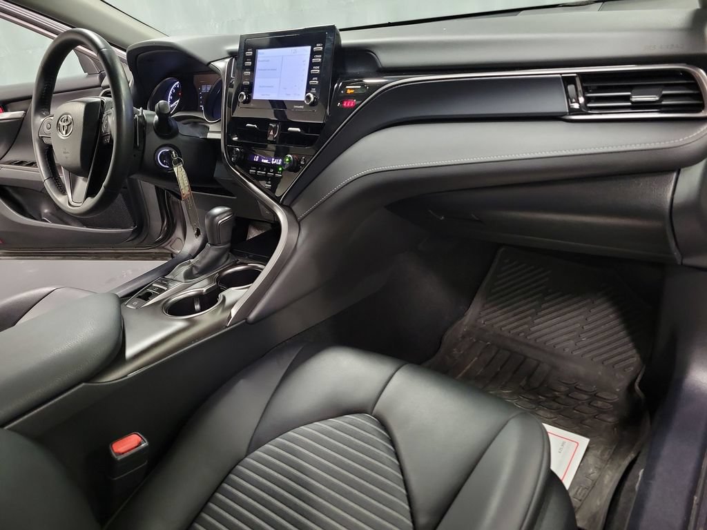 Used 2024 Toyota Camry SE AWD/4WD image 28