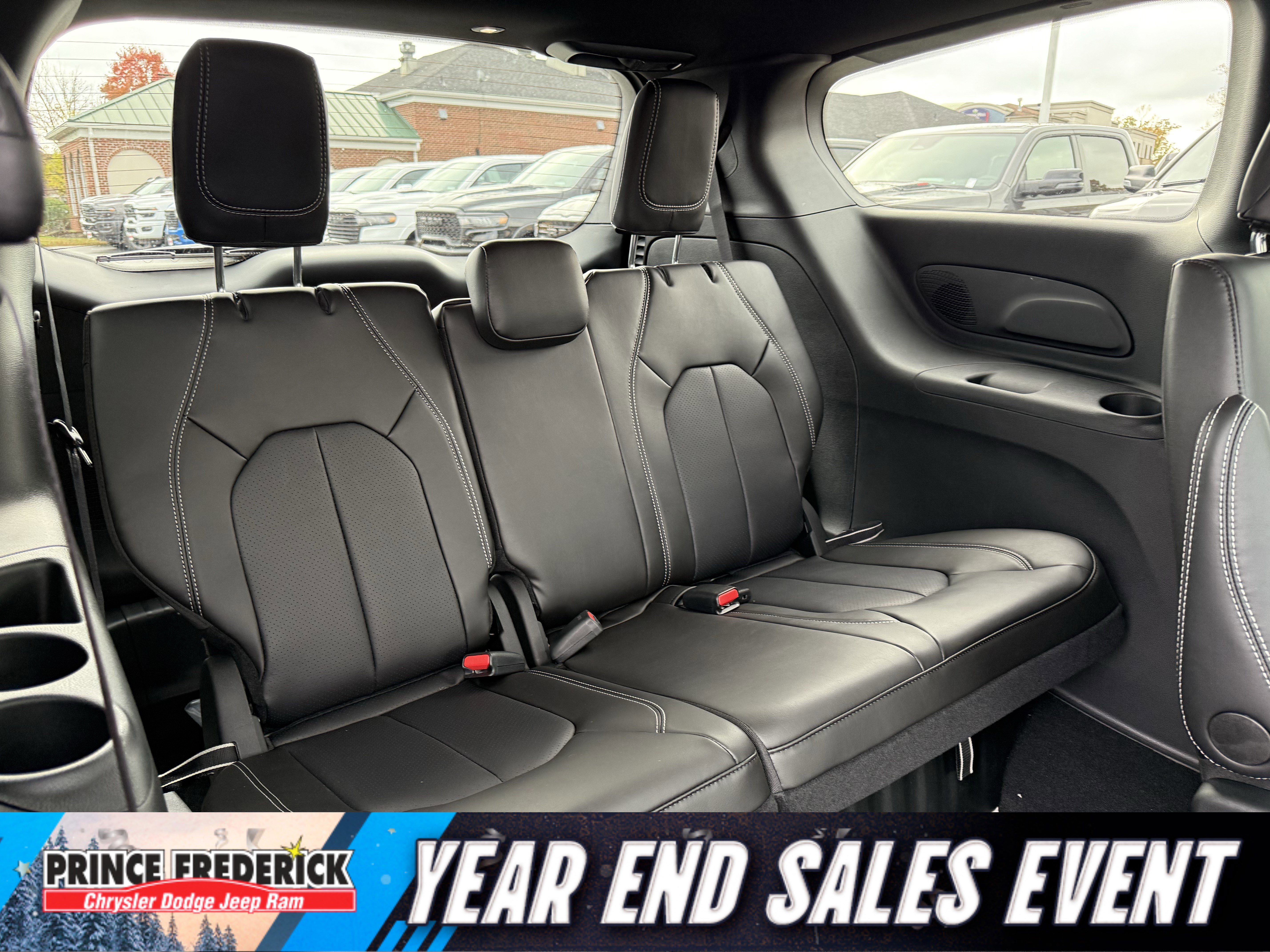 New 2026 Chrysler Pacifica Select image 15