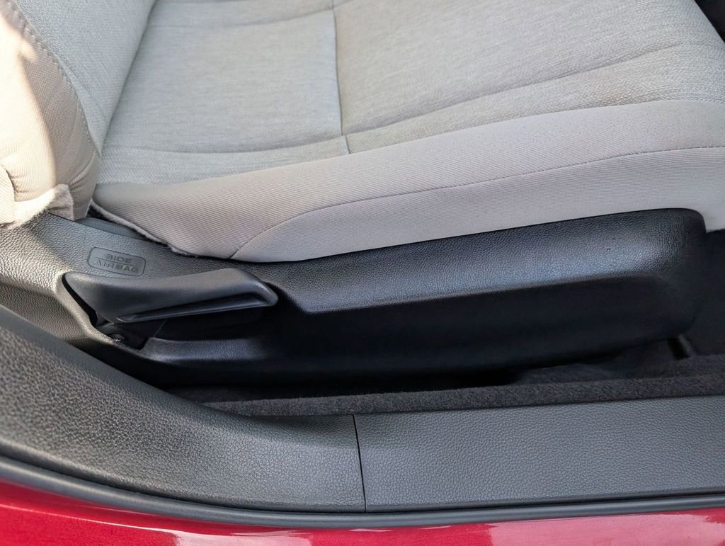 Used 2025 Honda Accord LX image 44