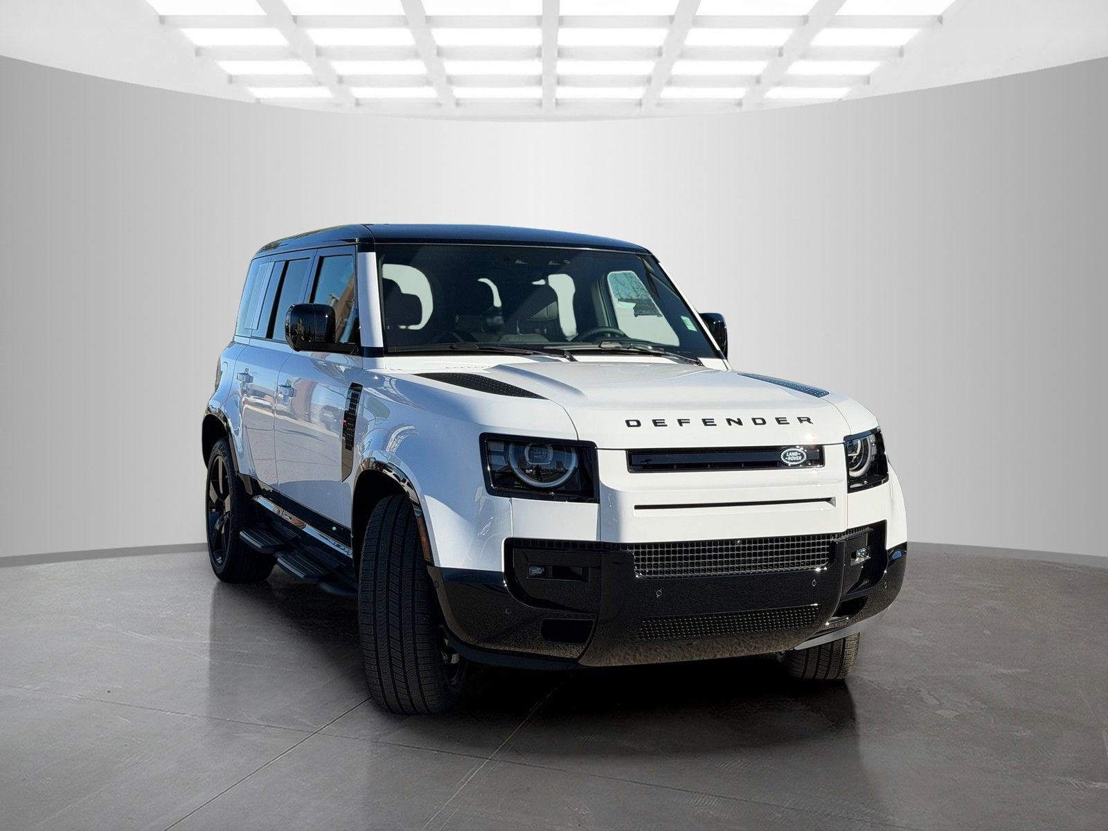 New 2026 Land Rover Defender 110 V8 image 3