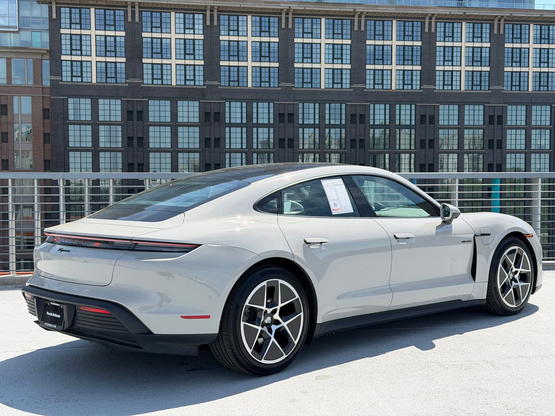 Used 2025 Porsche Taycan RWD image 7