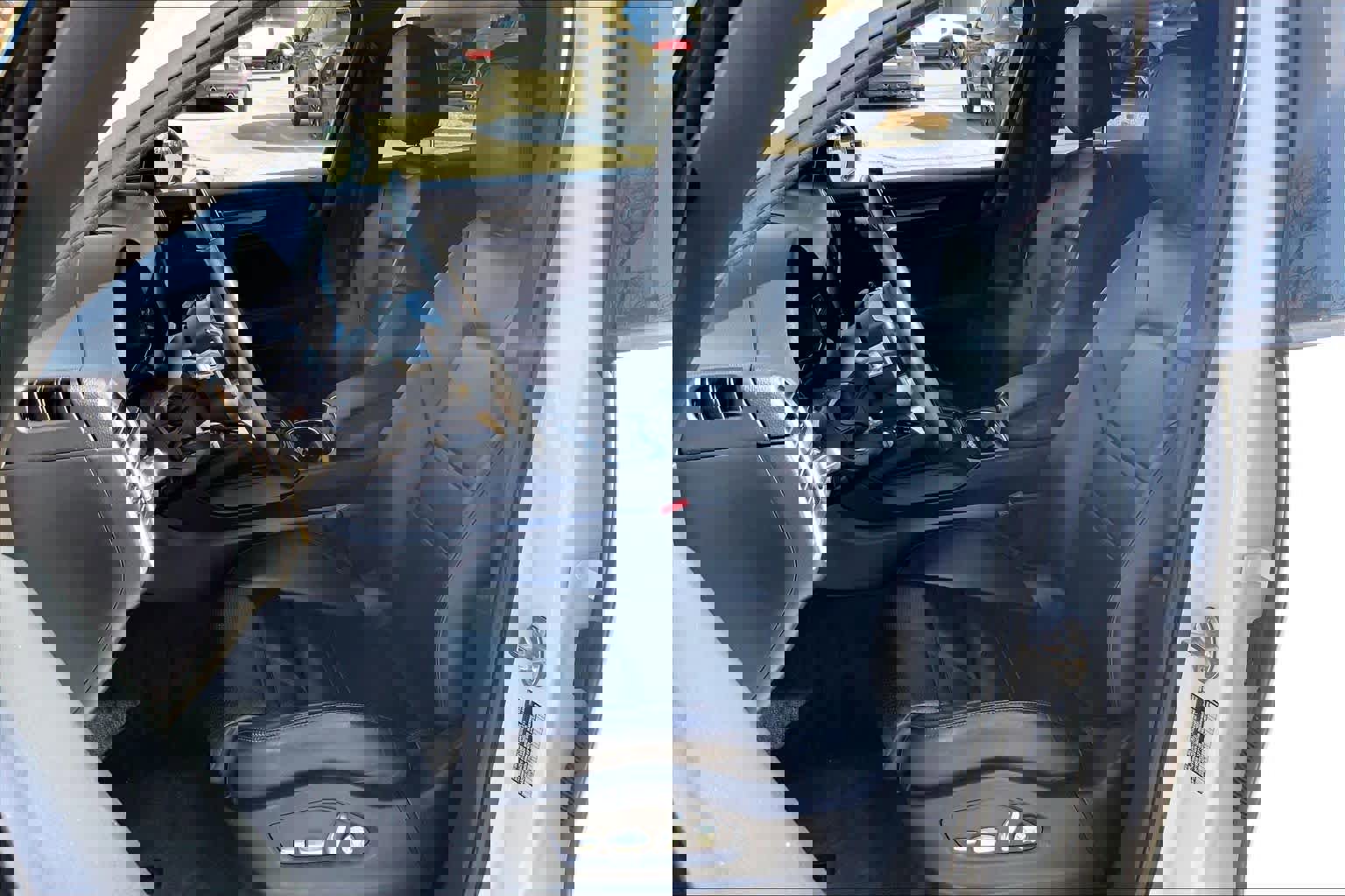 Used 2021 Porsche Cayenne S image 6