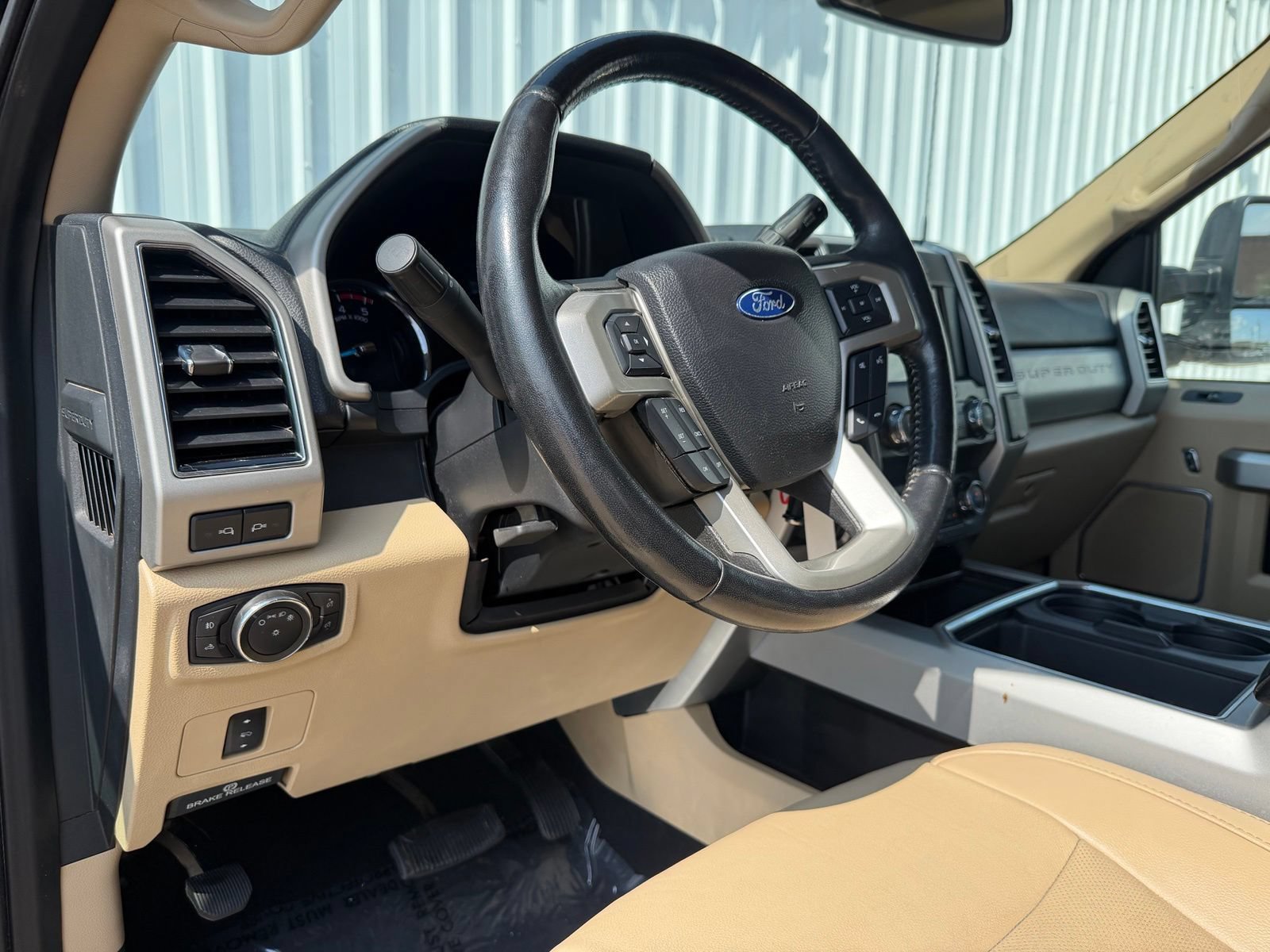 Used 2021 Ford F250 Lariat w/ FX4 Off-Road Package AWD/4WD image 17