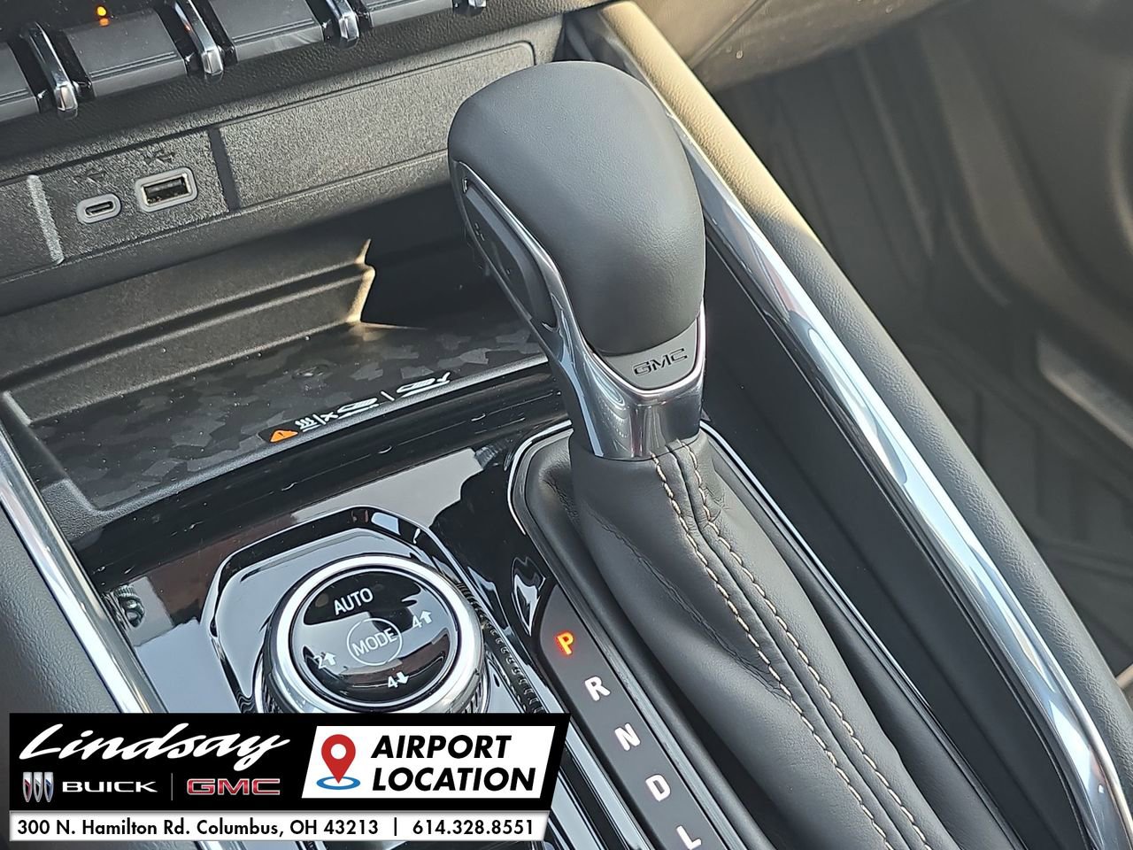 New 2025 GMC Canyon Denali w/ LPO, Denali Black Edition image 16