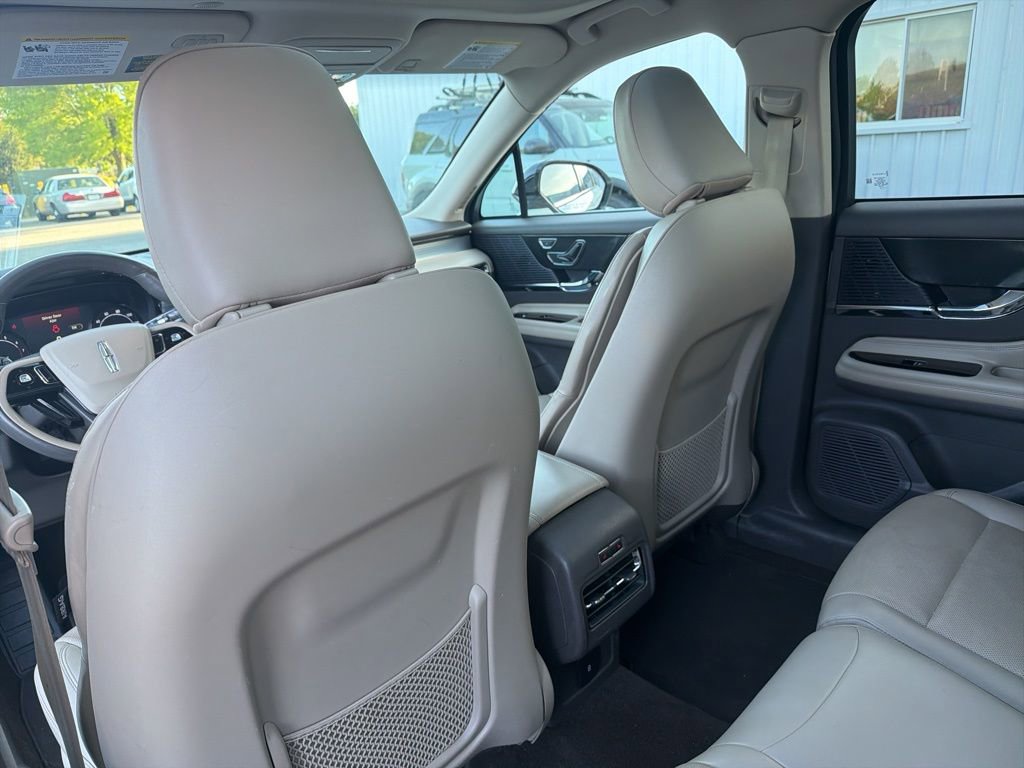 Used 2022 Lincoln Corsair AWD w/ Premium Package image 28