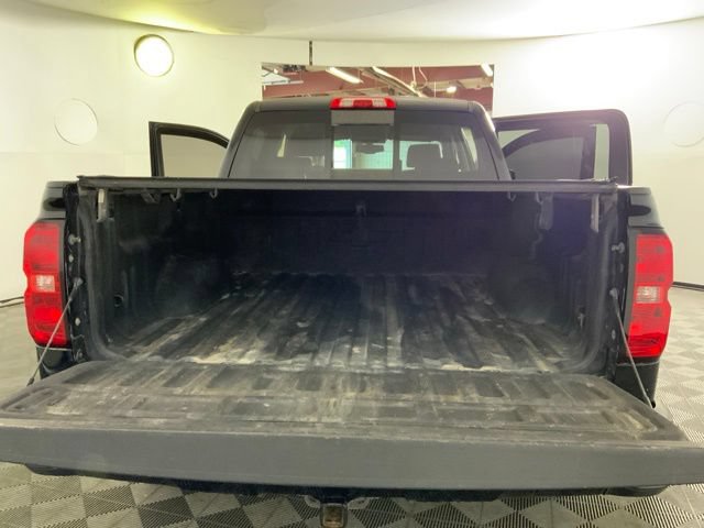 Used 2018 Chevrolet Silverado 1500 LT w/ All Star Edition AWD/4WD image 35