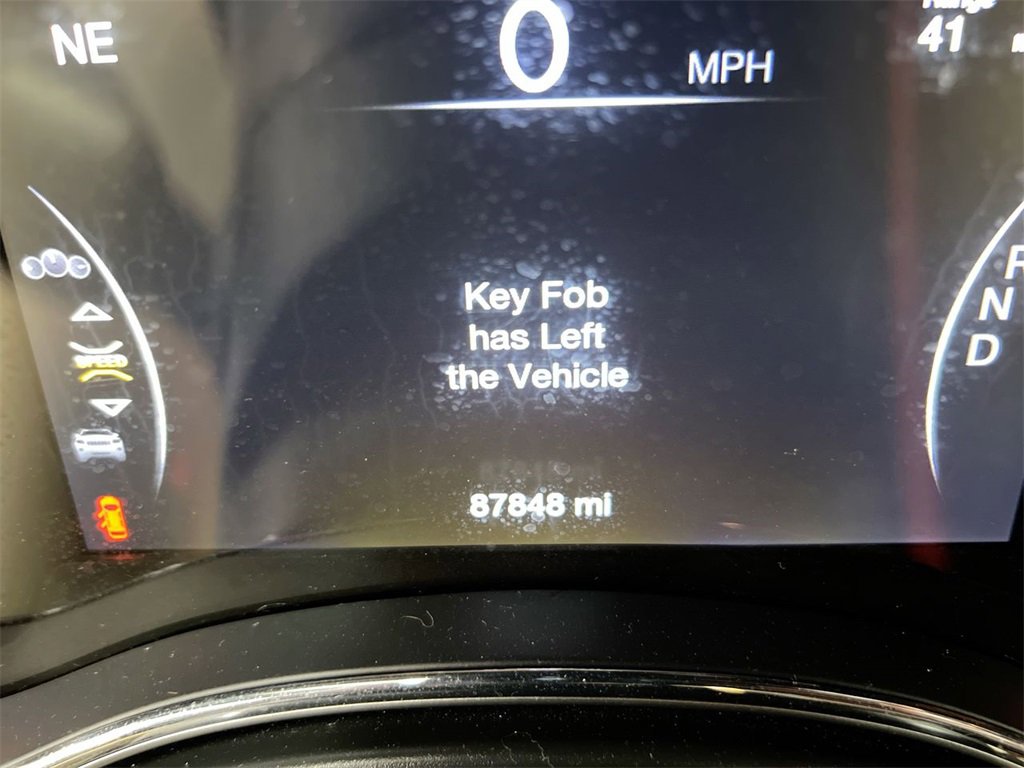 Used 2021 Jeep Grand Cherokee Limited w/ Luxury Group II image 12