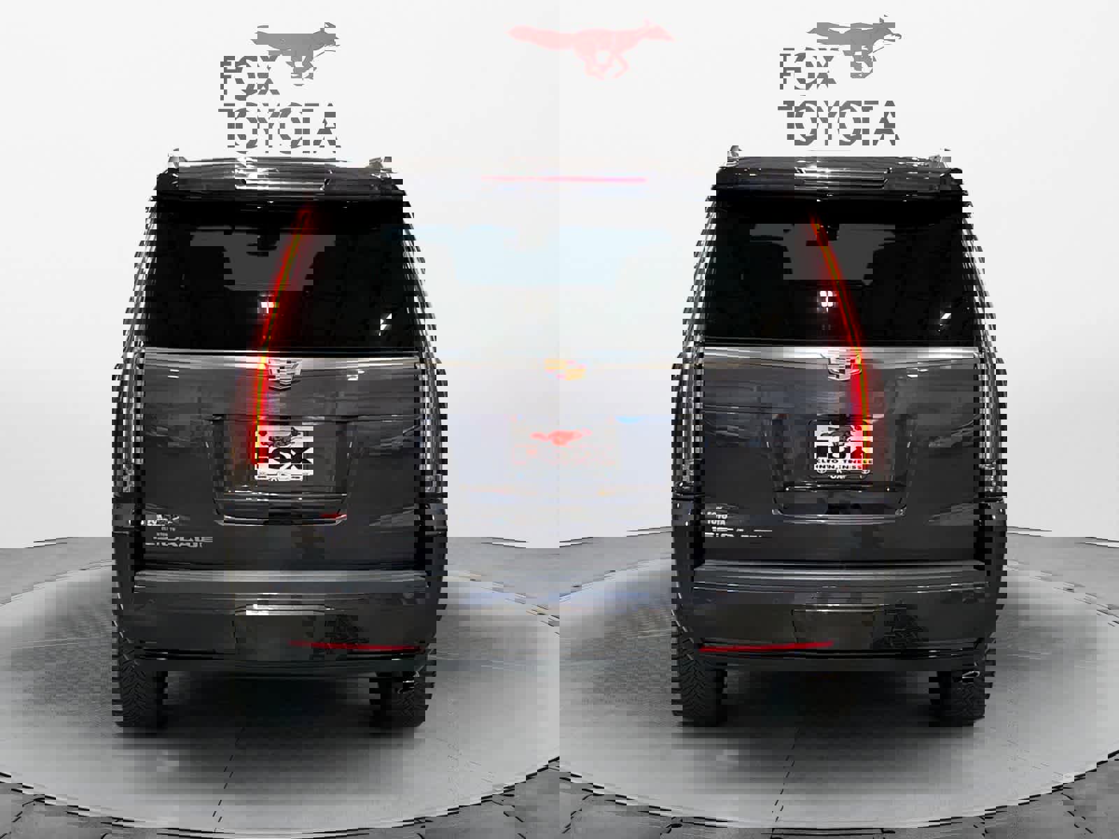 Used 2017 Cadillac Escalade Luxury image 5