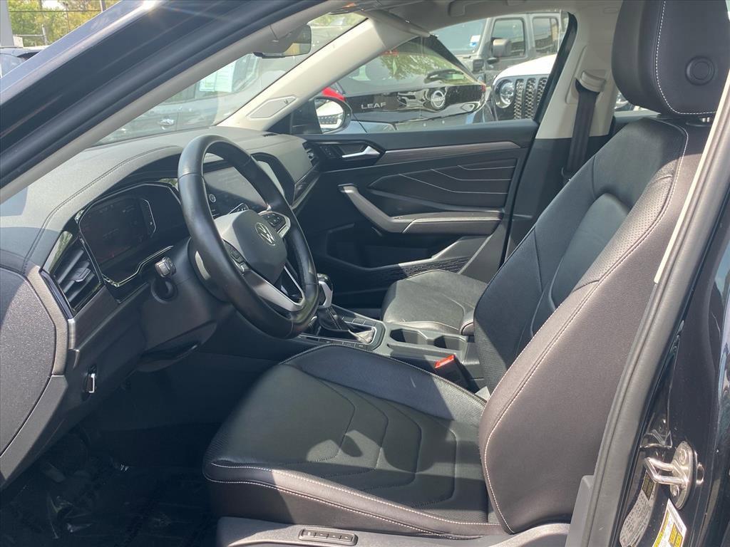Certified 2023 Volkswagen Jetta SEL image 11