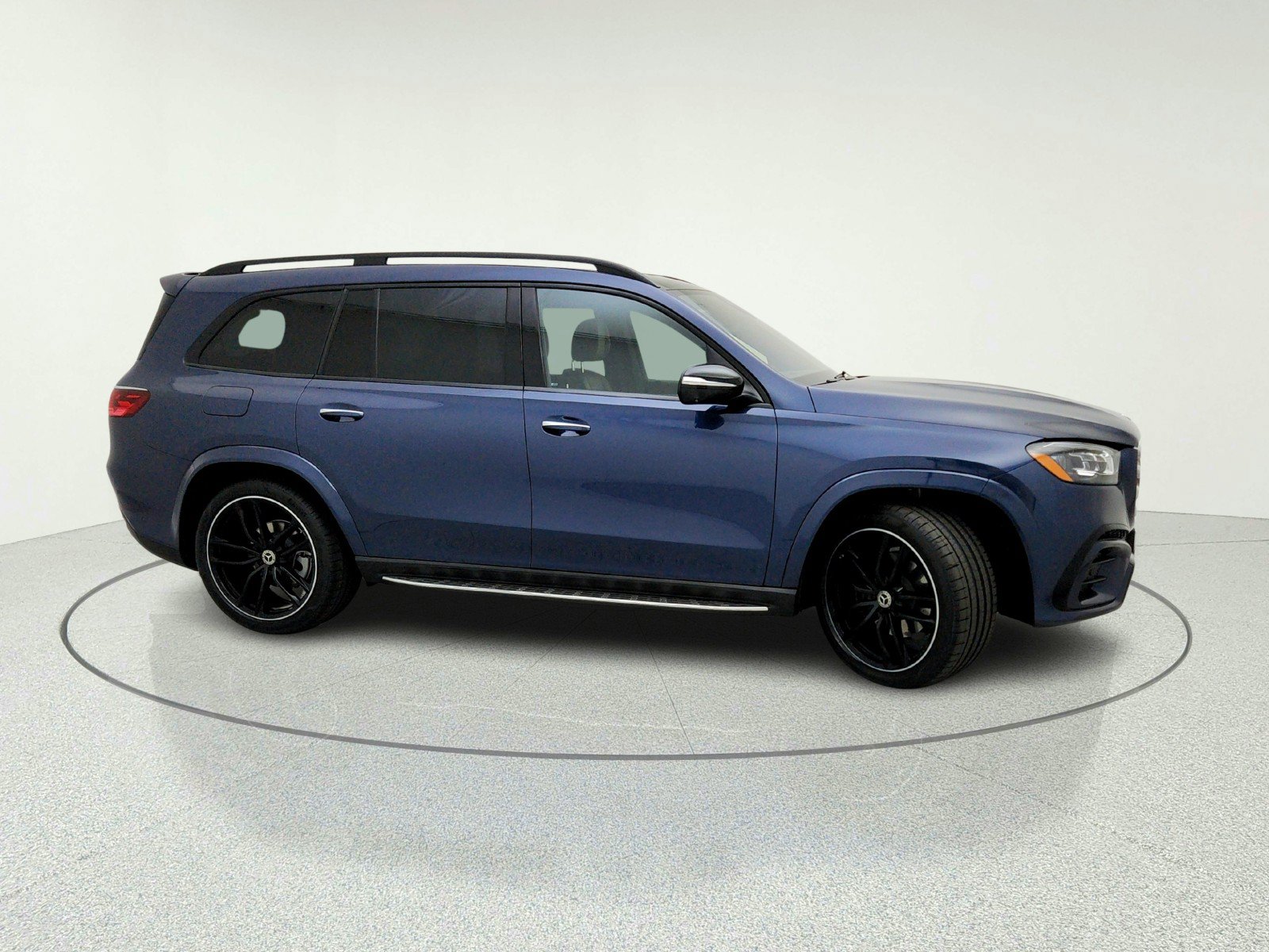 Certified 2024 Mercedes-Benz GLS 450 4MATIC w/ AMG Line Exterior image 6