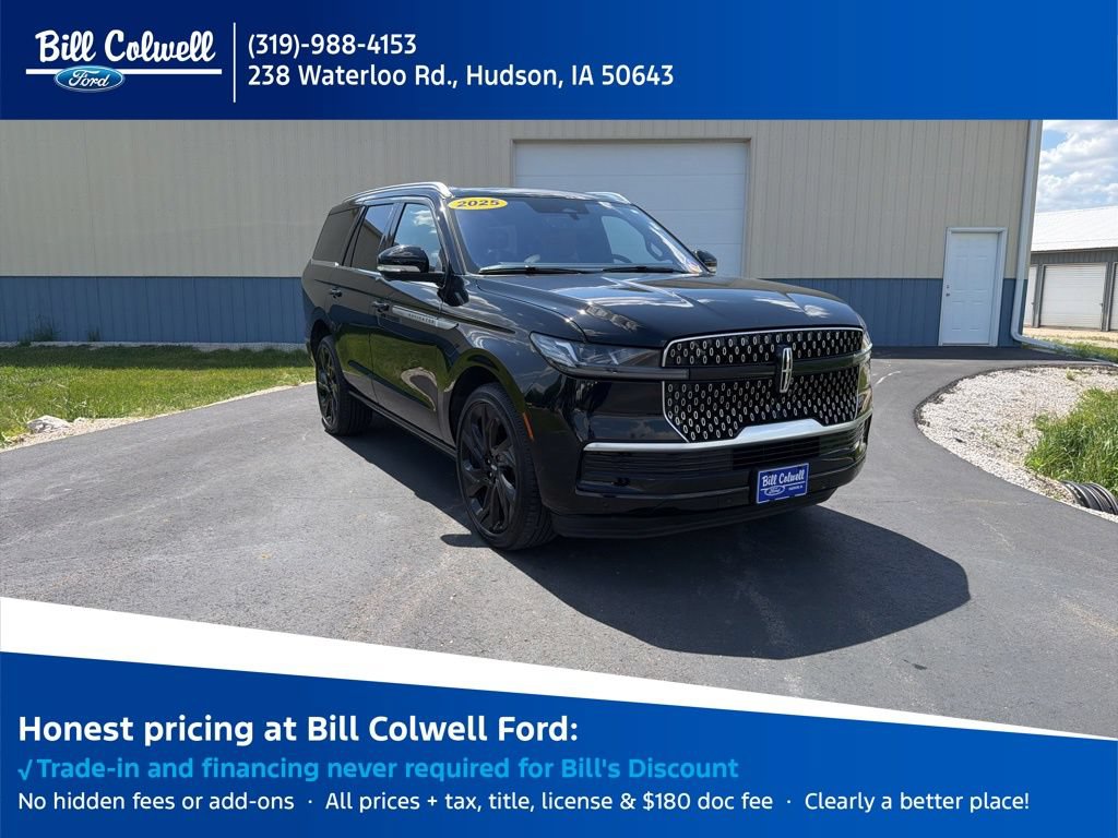 Used 2025 Lincoln Navigator Reserve AWD/4WD image 1