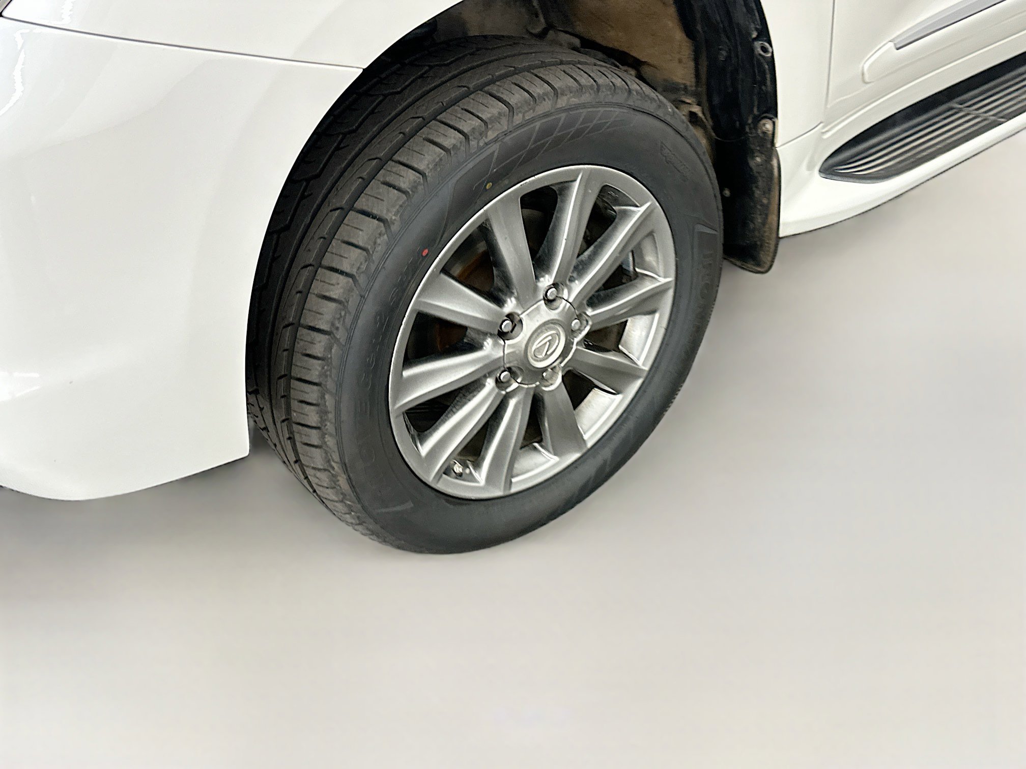Used 2009 Lexus LX 570 4WD image 11