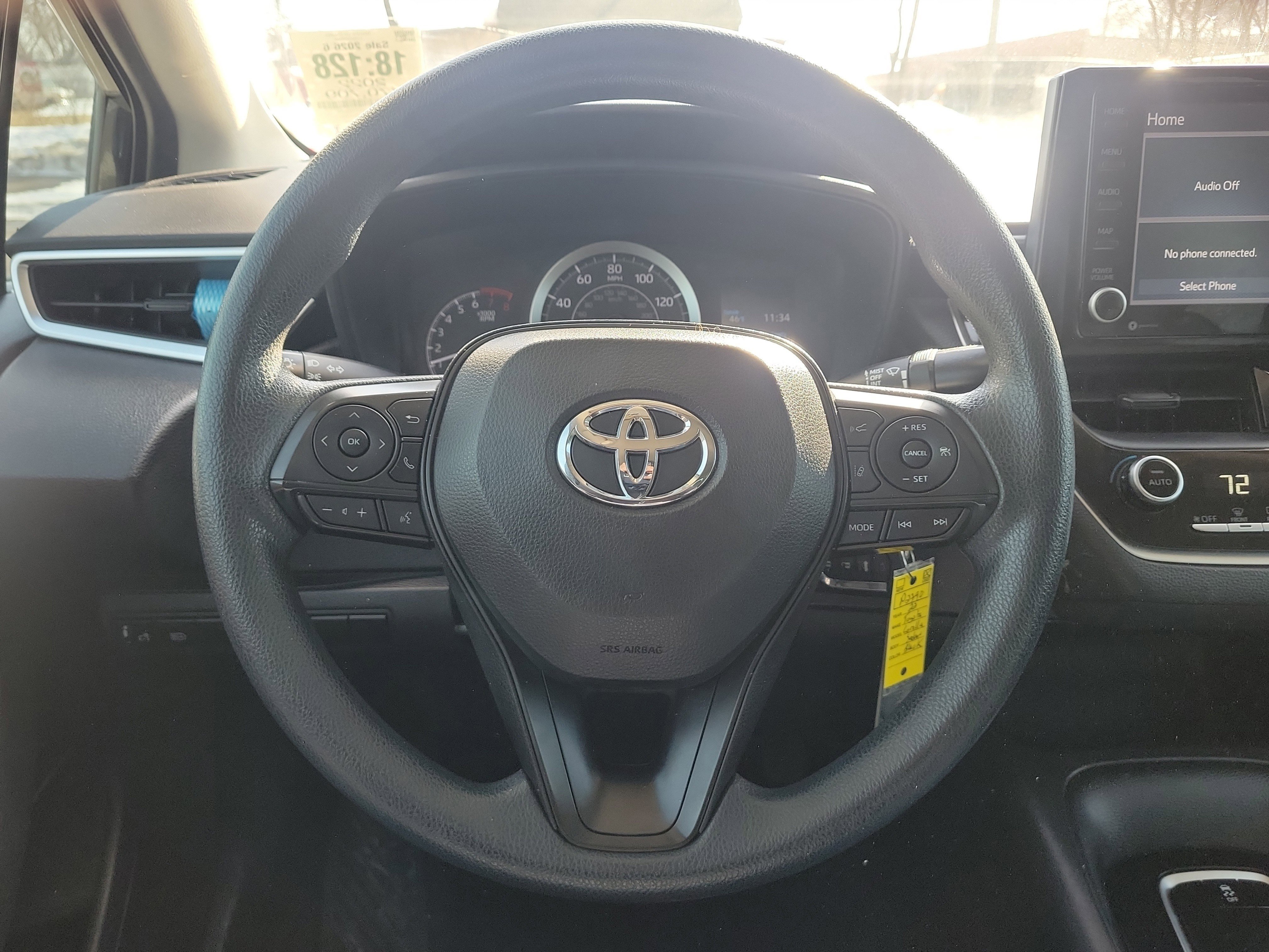 Used 2022 Toyota Corolla LE image 19