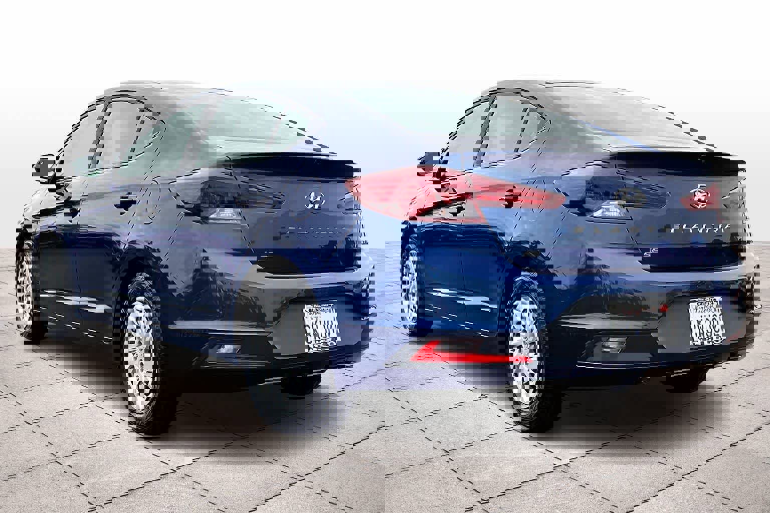 Used 2019 Hyundai Elantra SE image 15