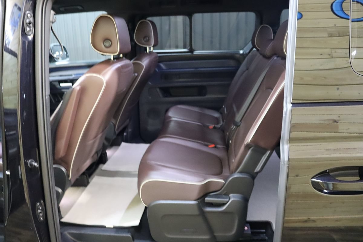 Used 2025 Volkswagen ID. Buzz Pro S RWD image 56