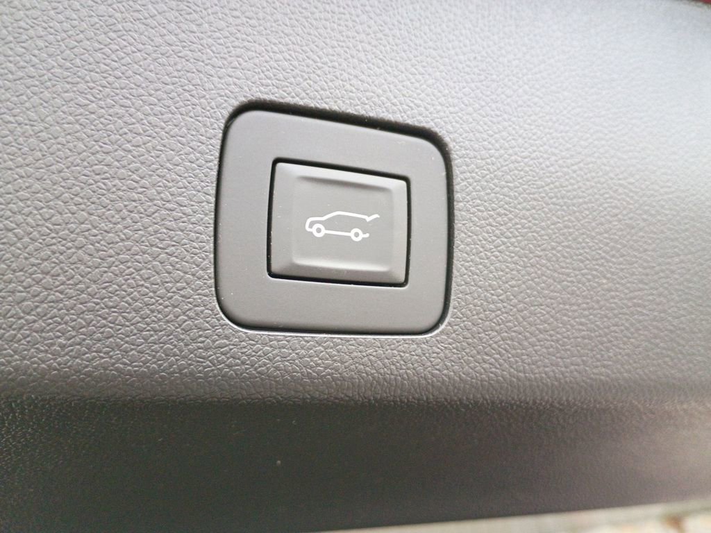 Used 2024 Buick Encore GX Sport Touring w/ Comfort Package image 31