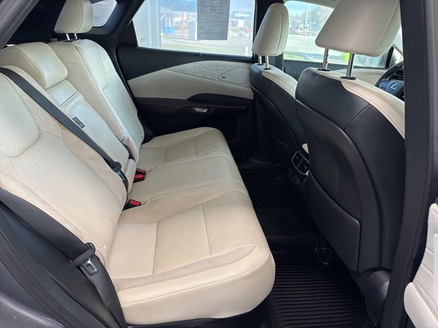 Used 2023 Lexus RX 350 AWD image 11