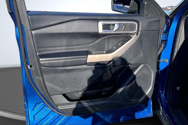 Used 2023 Ford Explorer XLT w/ Equipment Group 202A image 19