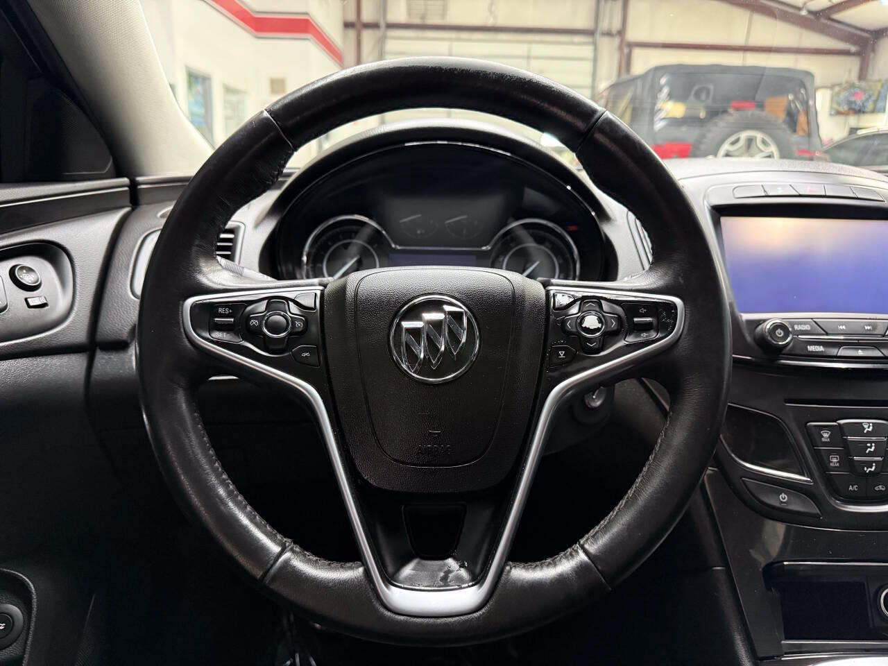 Used 2017 Buick Regal Sport Touring FWD image 22