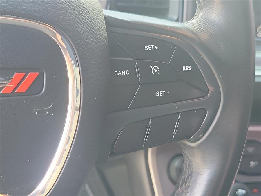 Used 2019 Dodge Challenger SXT AWD/4WD image 17
