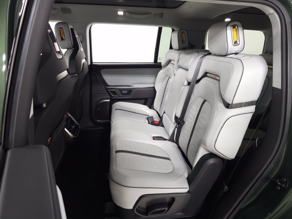 Used 2023 Rivian R1S Adventure Quad AWD/4WD image 36