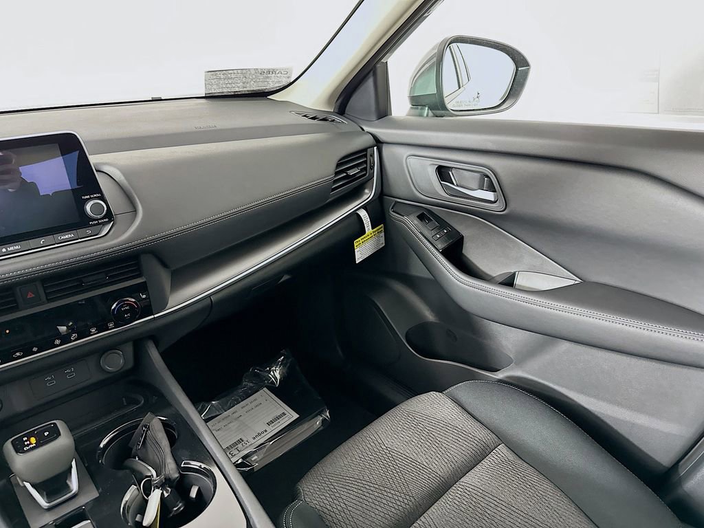 New 2026 Nissan Rogue SV w/ Cold Weather Package AWD/4WD image 30