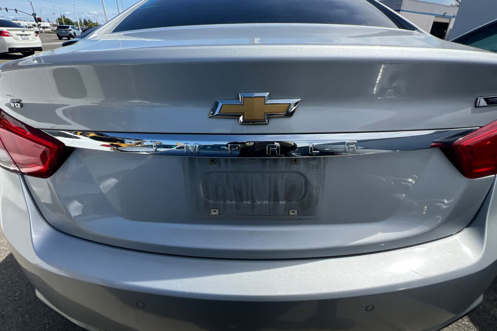 Used 2018 Chevrolet Impala Premier FWD image 19