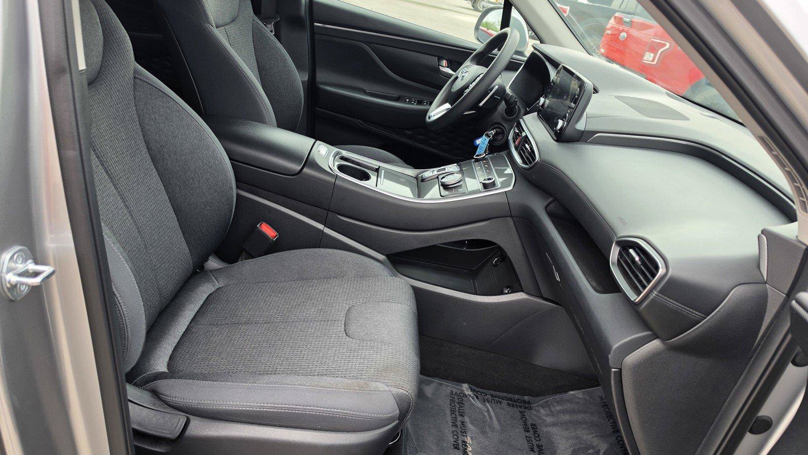 Used 2023 Hyundai Santa Fe SE AWD/4WD image 29