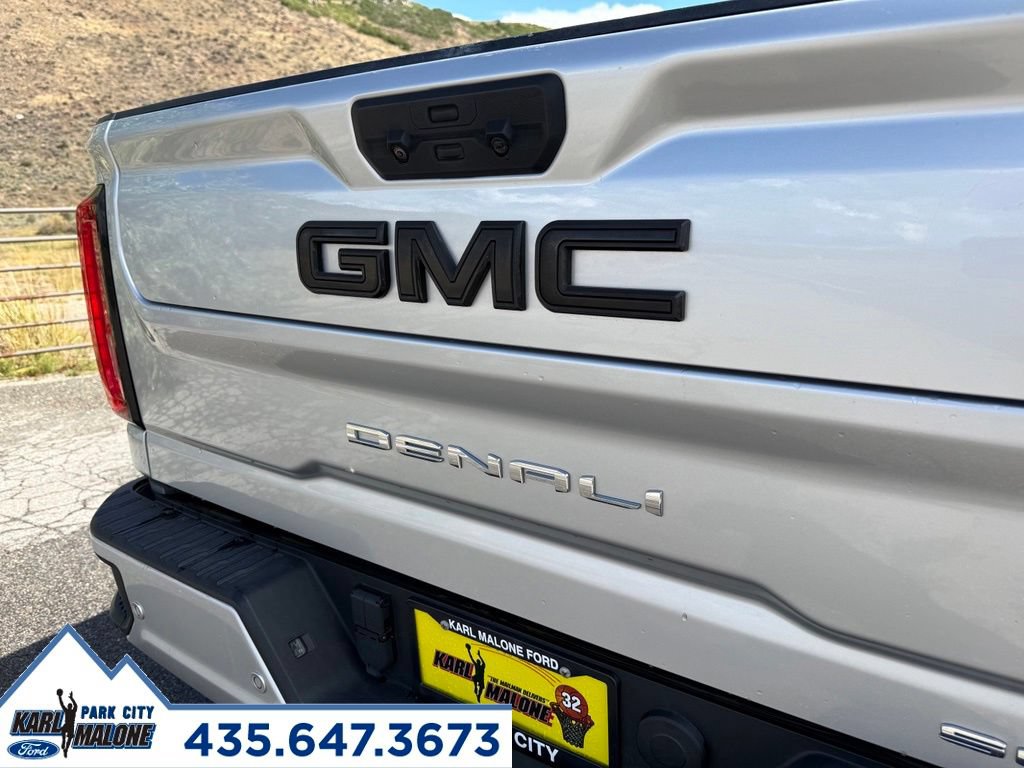 Used 2022 GMC Sierra 2500 Denali w/ Denali Ultimate Package AWD/4WD image 12