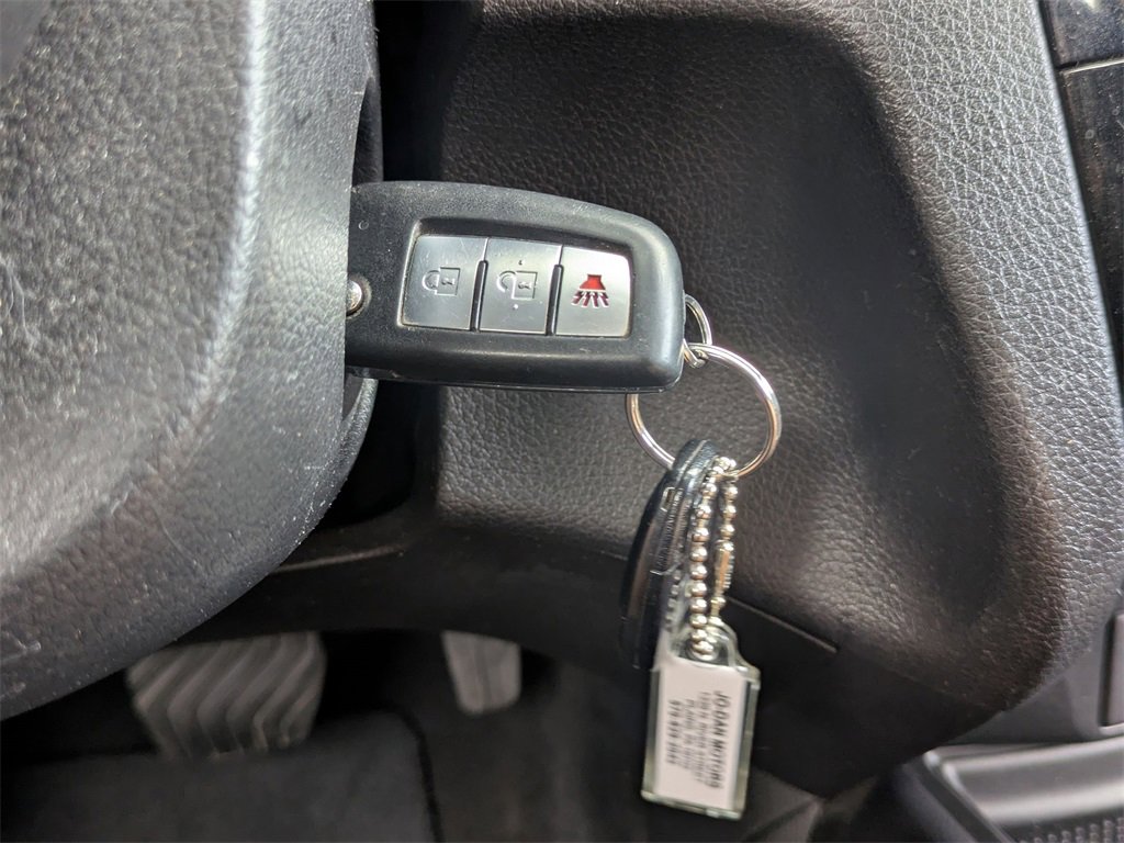 Used 2017 Nissan Rogue S image 21