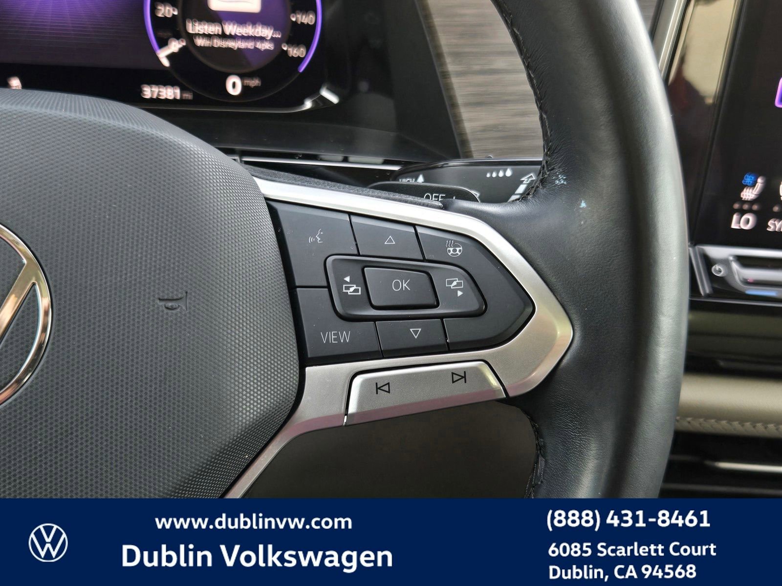 Certified 2024 Volkswagen Atlas SEL Premium R-Line image 20