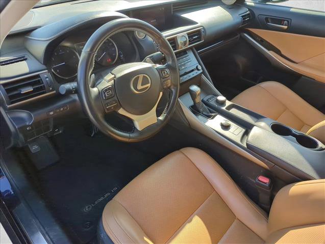 Used 2017 Lexus IS 200t image 5