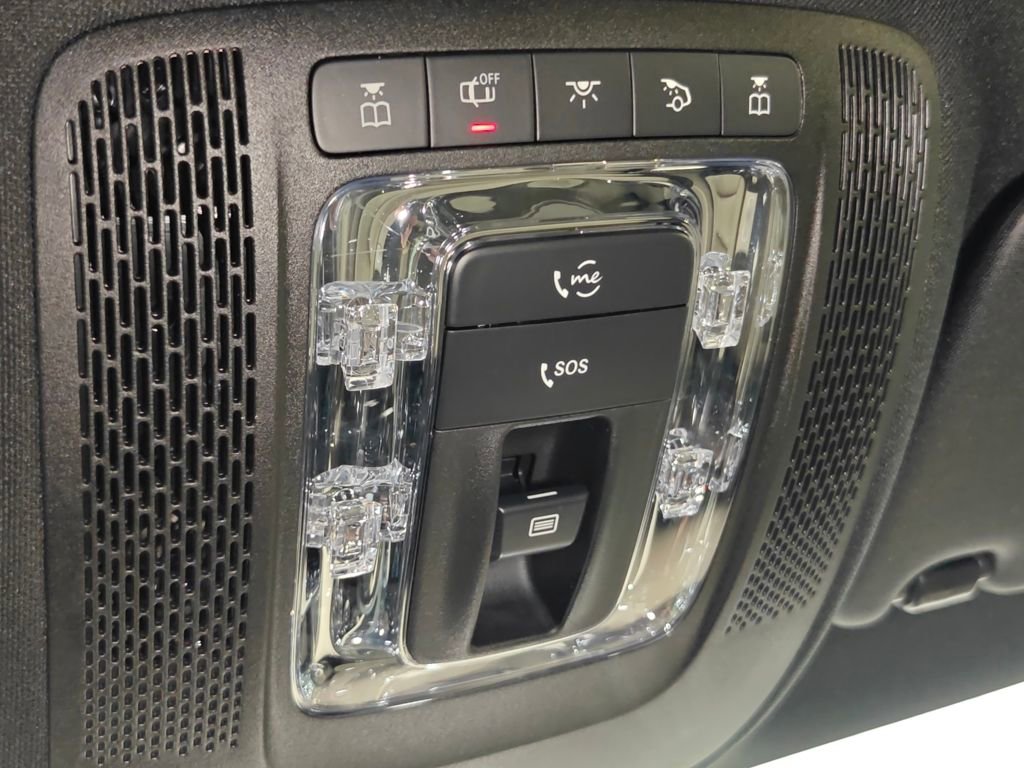Used 2022 Mercedes-Benz A 220 image 12